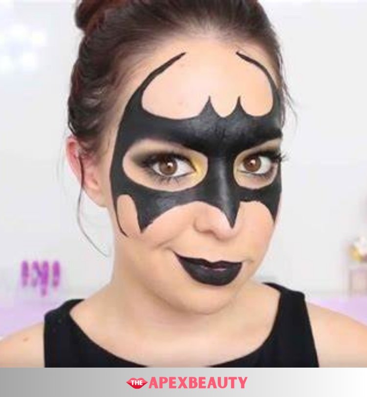 Step-By-Step Guide To Recreating Batman Makeup